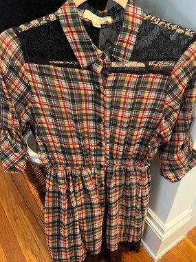 Lace Yoke Plaid Midi Dress in Black and Red - Hesperus